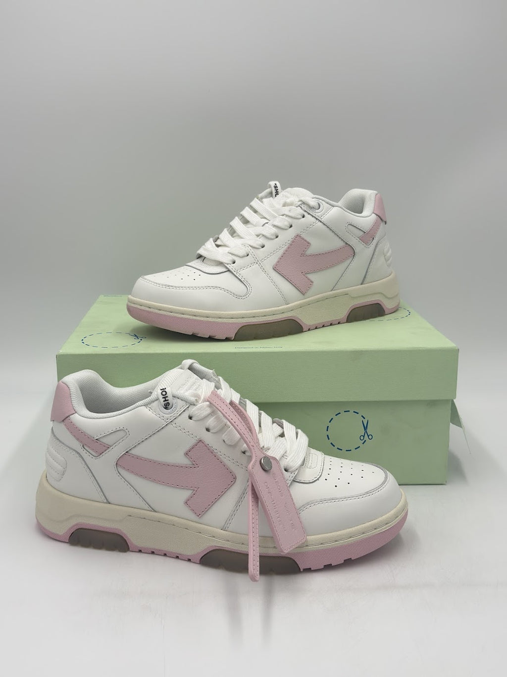 OFF-WHITE Out of Office OOO Low Tops White Light Pink