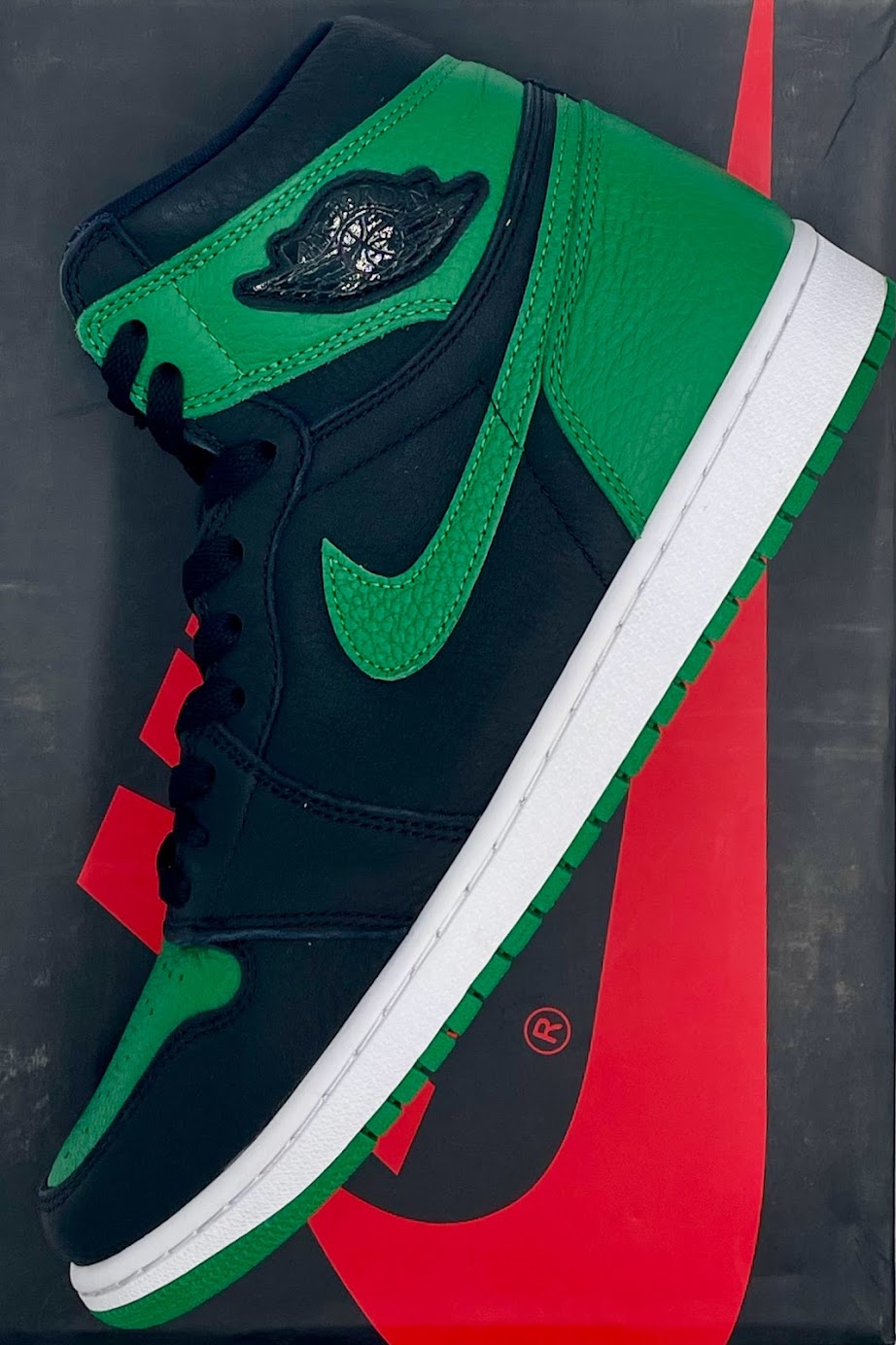 Jordan 1 Retro High Pine Green Black