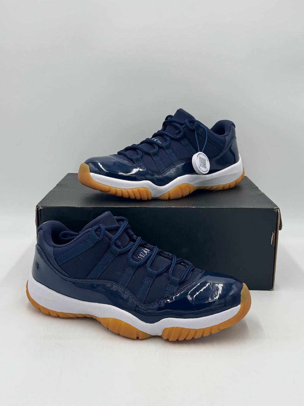 Jordan 11 Retro Low Midnight Navy