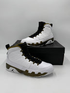 Jordan 9 Retro Statue (2015)