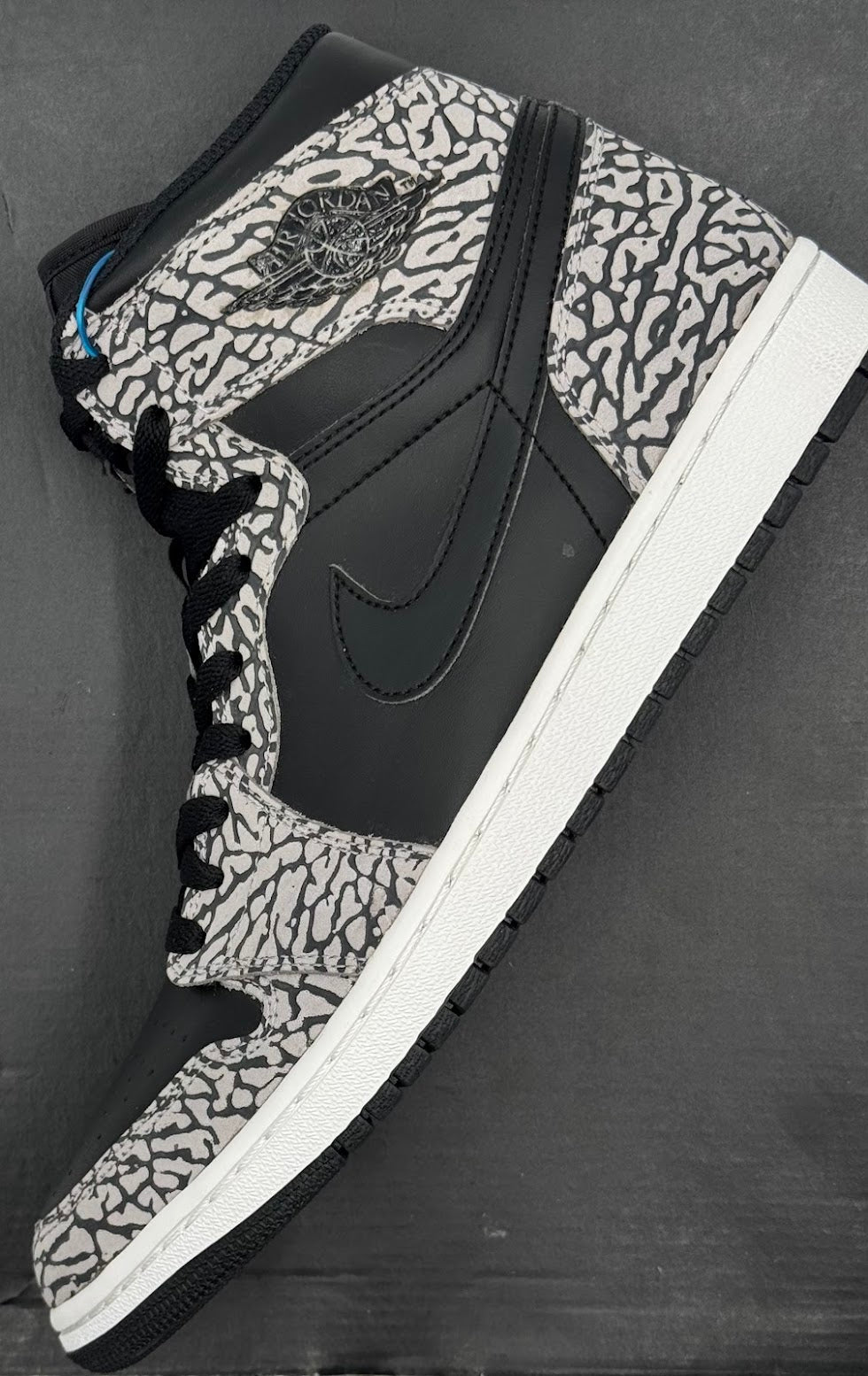 Jordan 1 Retro Un-Supreme