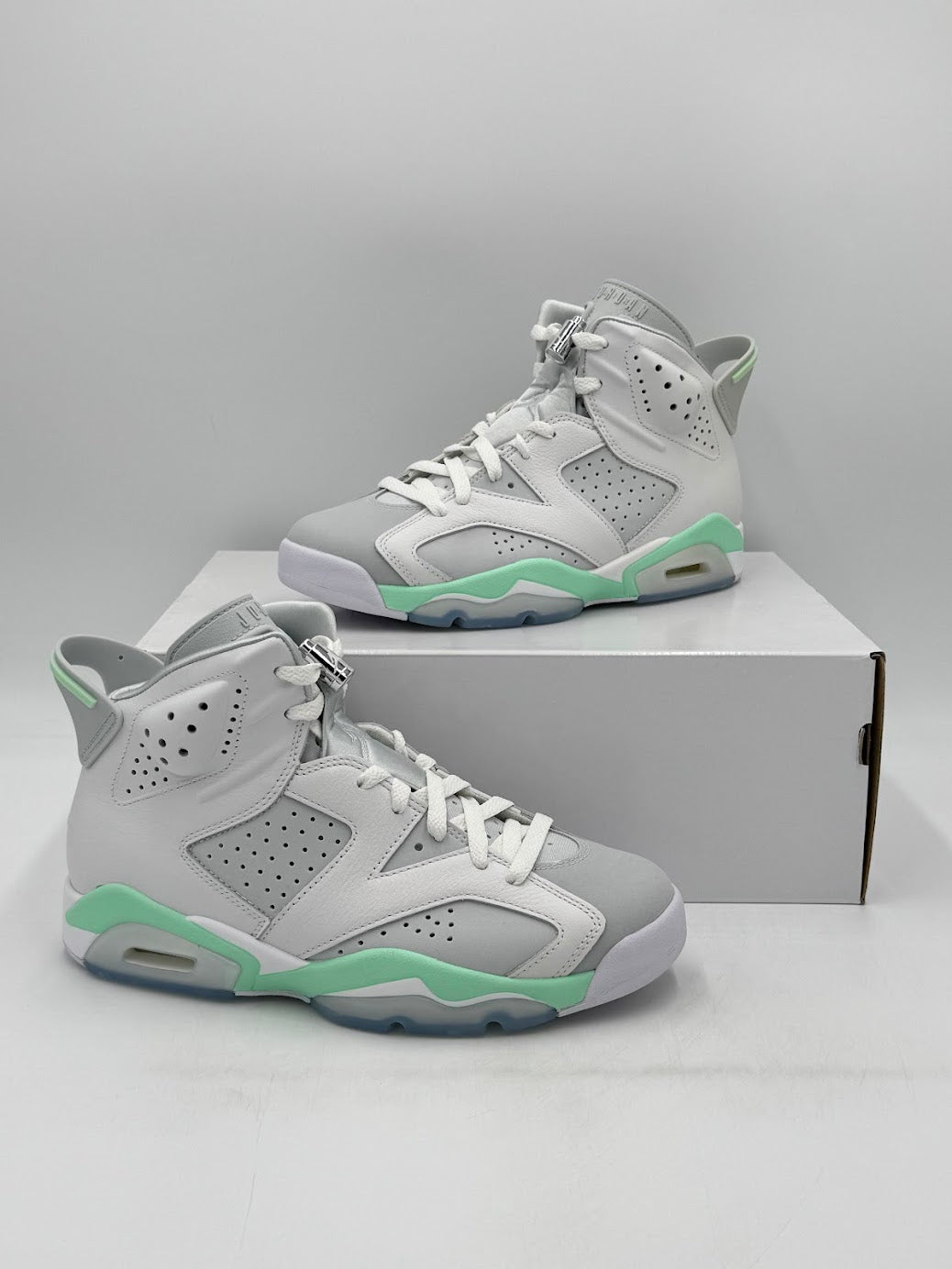 Jordan 6 Mint Foam