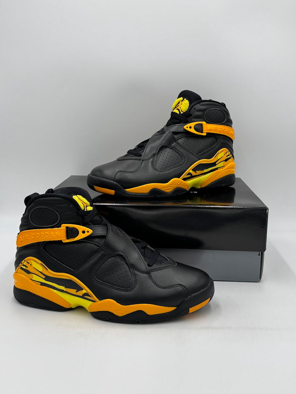 Jordan 8 Retro Taxi Yellow Black