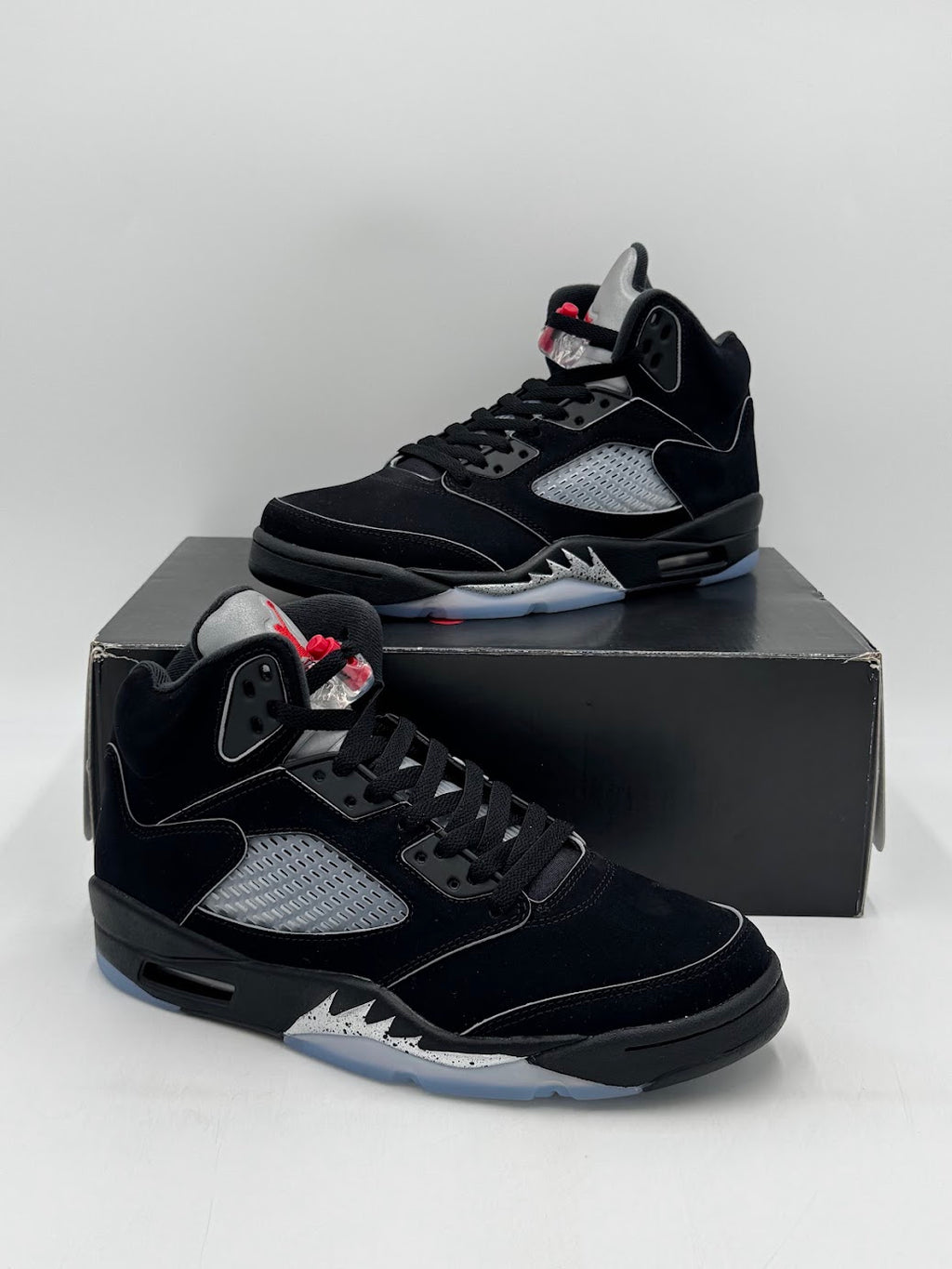 Jordan 5 Retro OG Black Metallic Reimagined