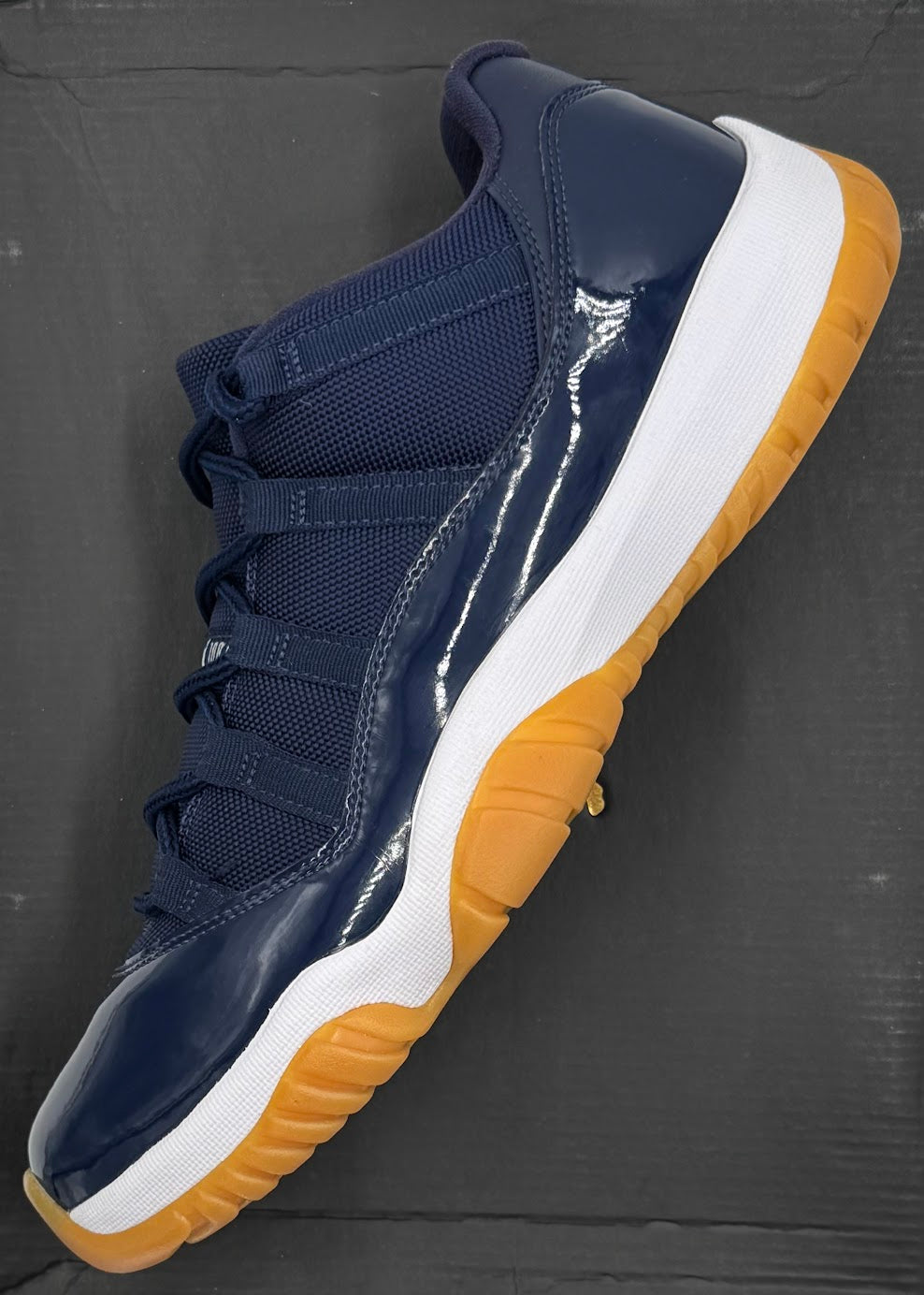 Jordan 11 Retro Low Midnight Navy