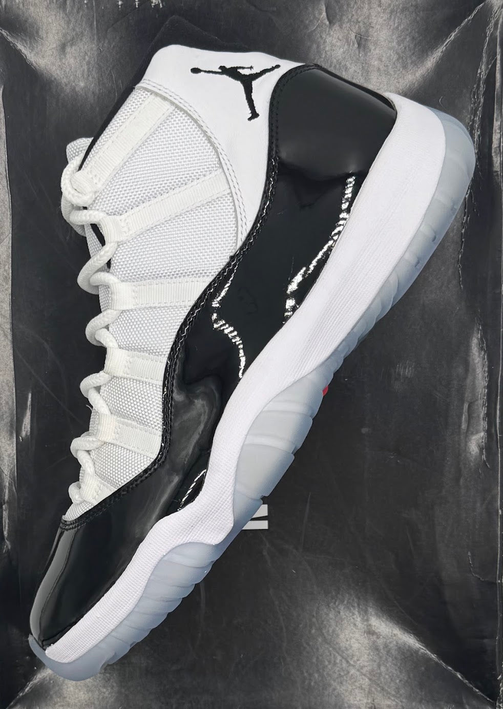 Jordan 11 Retro Concord (2018)