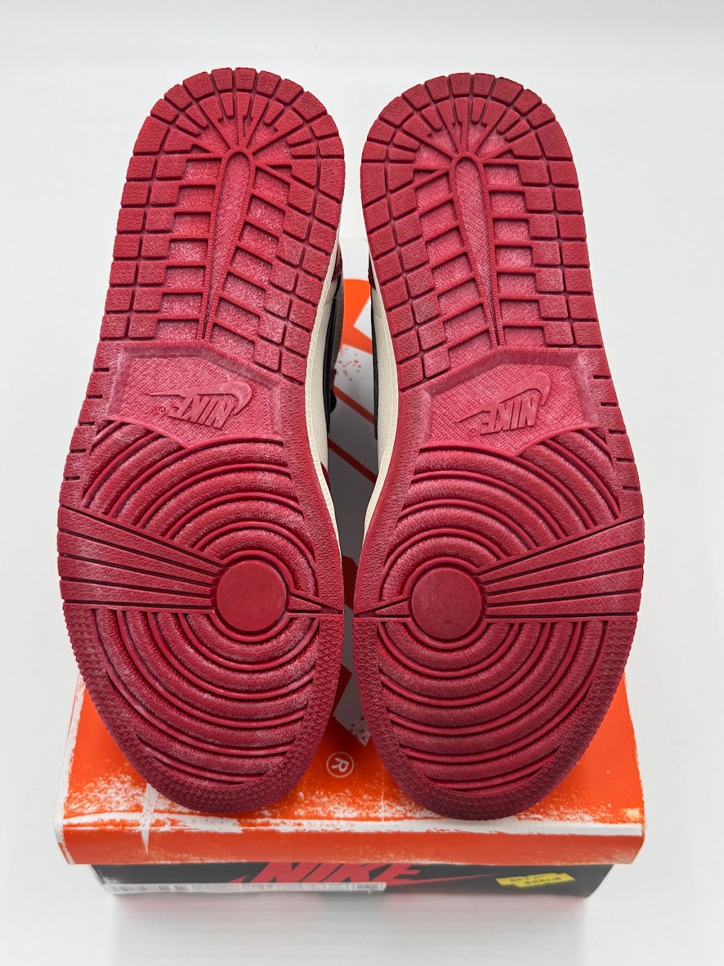 Jordan 1 Retro High OG Chicago Lost and Found