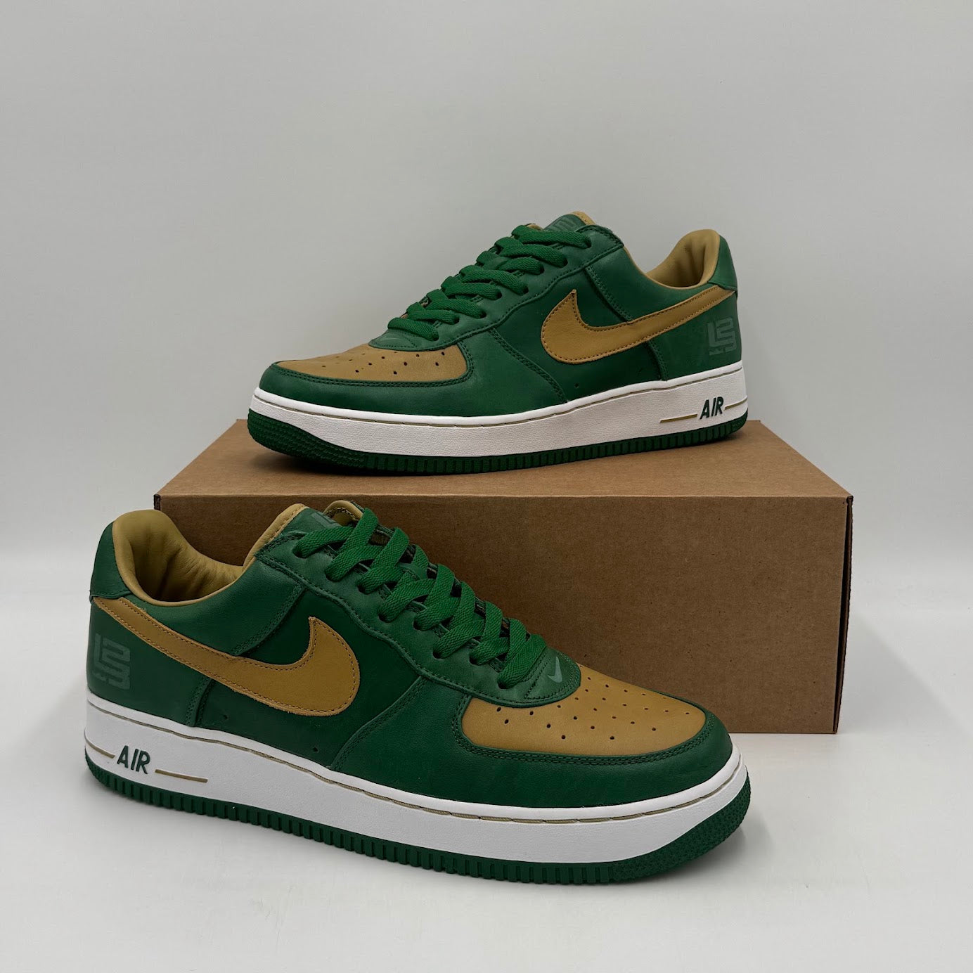 Nike Air Force 1 LeBron SVSM
