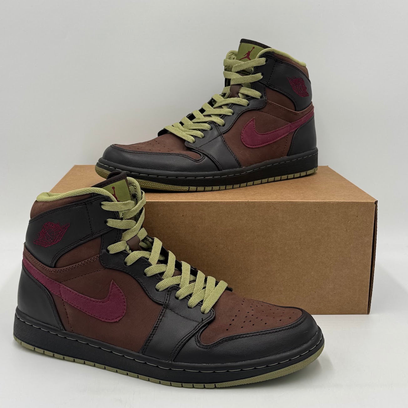 Jordan 1 Retro High Velvet Brown (2010)