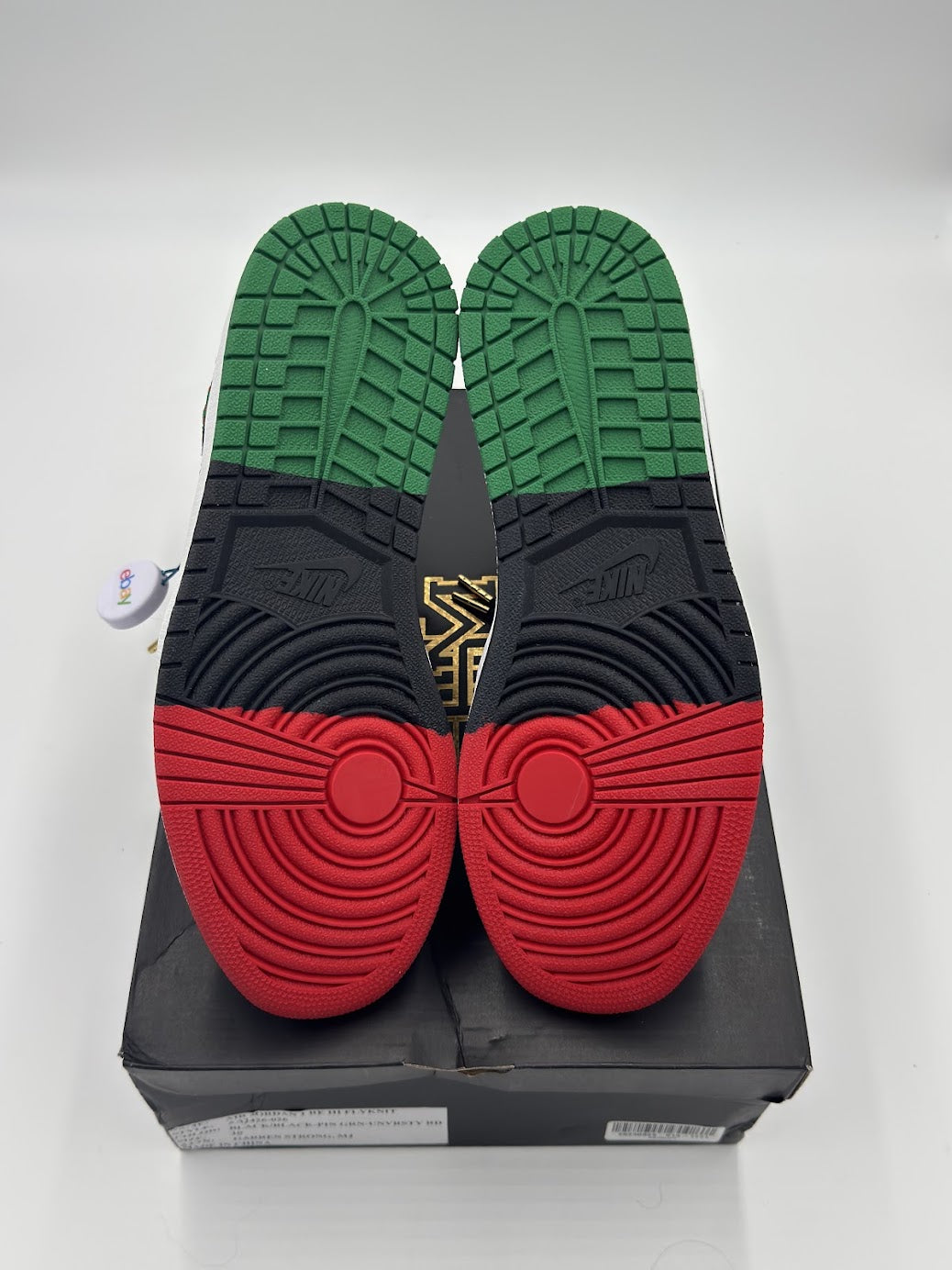 Jordan 1 Retro High Flyknit Black History Month (2018) (Promo Sample)