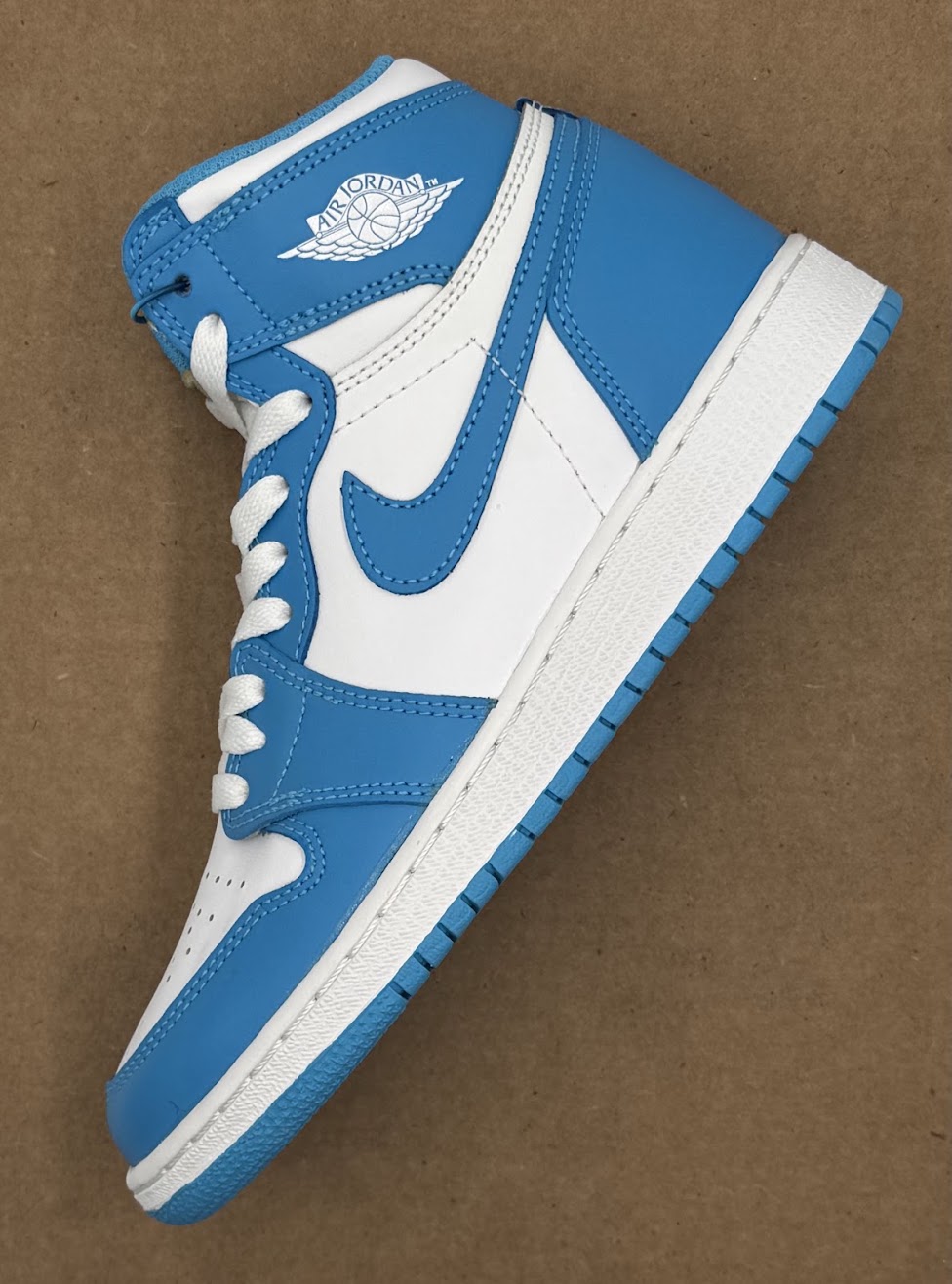 Jordan 1 Retro High OG UNC